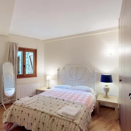 Altos De - Tucasaenlospirineos Apartment