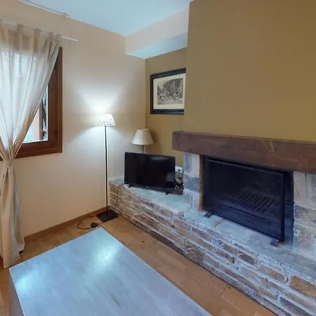 Altos De - Tucasaenlospirineos Apartment *