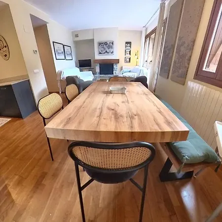 Altos De - Tucasaenlospirineos Apartment *