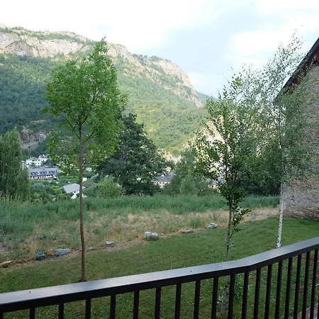 Altos De - Tucasaenlospirineos Apartamento Escarrilla