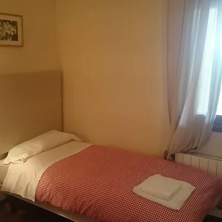 Altos De - Tucasaenlospirineos Apartment Escarrilla