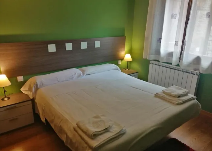 Apartment Altos De - Tucasaenlospirineos Escarrilla