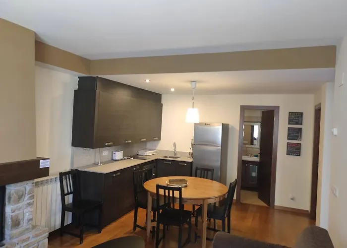 Altos De - Tucasaenlospirineos Escarrilla