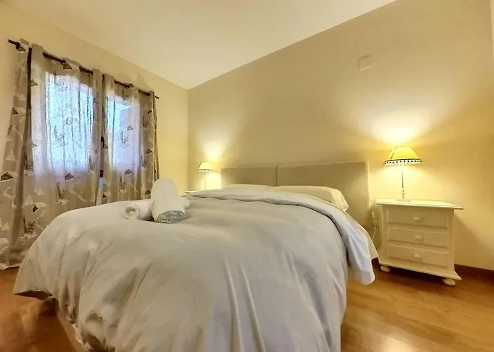 Altos De - Tucasaenlospirineos Apartment Escarrilla