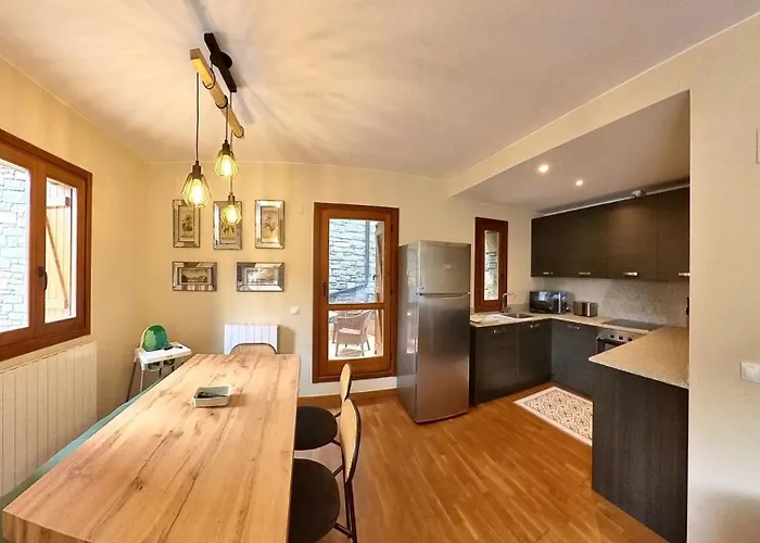 Apartment Altos De - Tucasaenlospirineos *