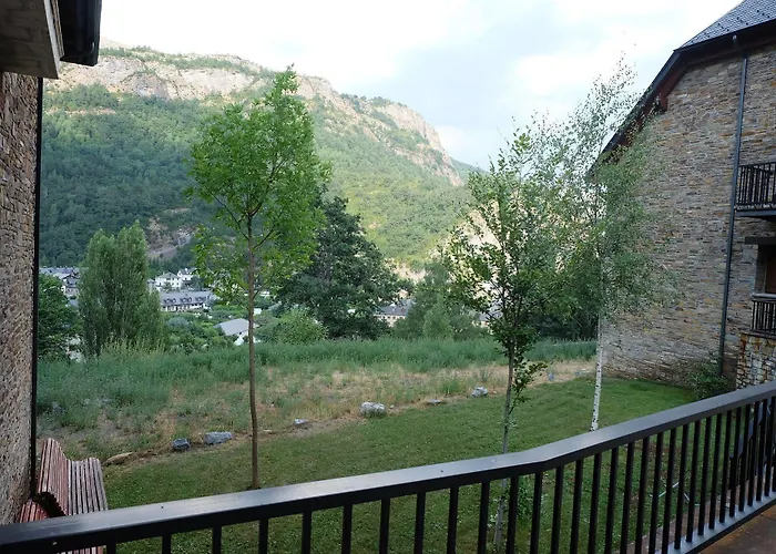 Altos De - Tucasaenlospirineos Apartment Escarrilla