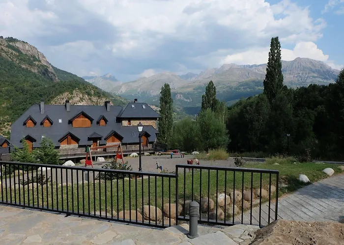 Altos De - Tucasaenlospirineos Escarrilla